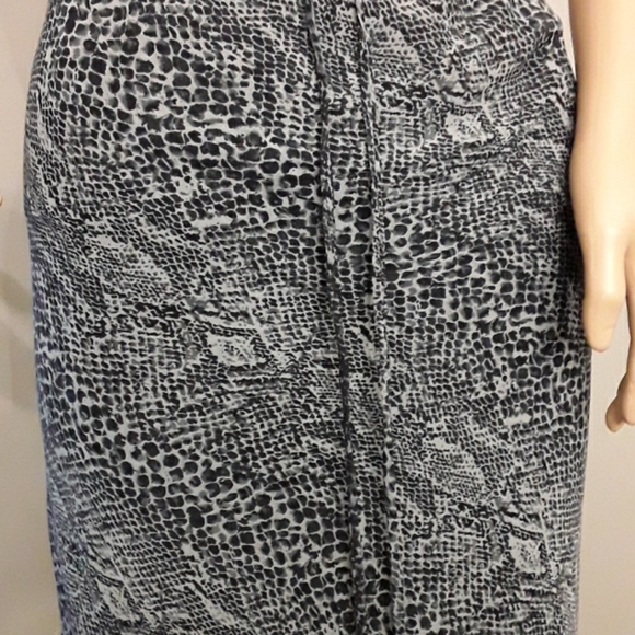 NEW WO TAGS Reptile Skirt Lined 2X - Picture 2 of 6
